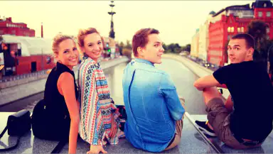 Couchsurfing Travel App header